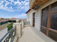 Mərdəkanda bir həyətdə 2 villa ev, -2