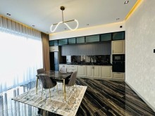 Bakıda heyet evleri Mərdəkan baglari 4 otaqlı, -18