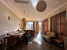 Bineqedi Novxani yolu Mehdiabad qesebesinde villa ev satilir, -13