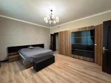 Bineqedi Novxani yolu Mehdiabad qesebesinde villa ev satilir, -16