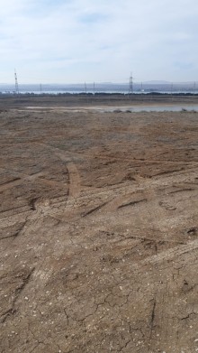 Torpaq satlır, Saray, Ceyranbaran gölü ilə üzbəüz, -3