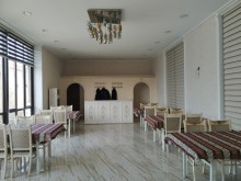 Hazır fəaliyyətdə olan restoran satılır, -9
