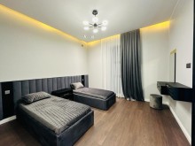 Merdekanda heyet evleri, 4 otaq, 165 m2, 2 sanitar qovşağı, 1 mərtəbə, -11