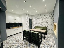 Merdekanda heyet evleri, 4 otaq, 165 m2, 2 sanitar qovşağı, 1 mərtəbə, -16