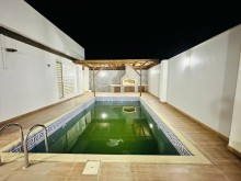 Merdekanda heyet evleri / bag evleri satisi. 1 mərtəbəli, 4 otaqlı, 150 m2, -2