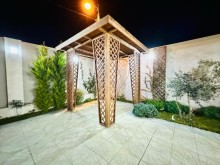 Merdekanda heyet evleri / bag evleri satisi. 1 mərtəbəli, 4 otaqlı, 150 m2, -3