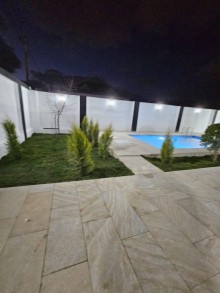 Bakı, Mərdəkan, ev satılır. 1 mərtəbəli, 4 otaqlı, 150 m2, -12