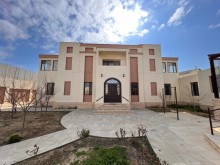 merdekanda-elit-mehellede-tecili-heyet-evi-satilir-7-otaq-s