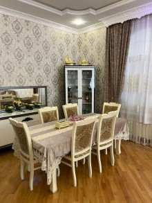 Mehdiabad qəsəbəsində 8 otaqli Həyət evi, -6