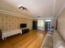 Novxanı Sarı Qaya massivi Spring otelin sırasında heyet evi al, -10