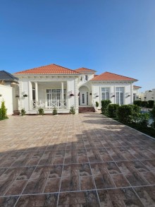 Mərdəkan, Teymur Quliyev küçəsində, ətrafı villa evlər olan ərazidə bağ evi satılır, -3