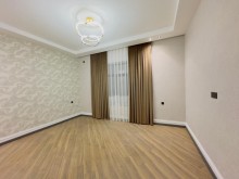 Mərdəkanda villa evlər satılır. 2 mərtəbəli, 5 otaqlı ev 316 m2, -13