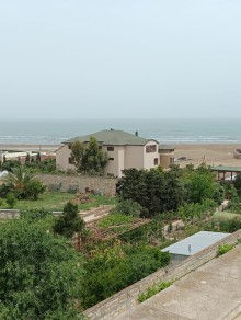 Buzovna (Zağulba) qəsəbəsi dənizə yaxın 3 mərtəbəli ev satılır, -2