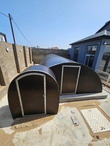 Bakıda Şüvəlan qəsəbəsində dəniz mənzərəli yeni ev satılır. Ev 5 otaq, 180 m2, -5