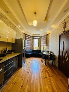 Yeni Ramani Petek Market Araz Market yaxin heyet evi satilir, -4