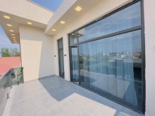 Satılır 5 otaqlı həyət evi/bağ evi 300 m², Mərdəkan q. Buzovna yolunda, -7