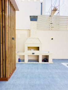 Satılır 5 otaqlı həyət evi/bağ evi 300 m², Mərdəkan q. Buzovna yolunda, -10
