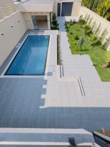 Satılır 5 otaqlı həyət evi/bağ evi 300 m², Mərdəkan q. Buzovna yolunda, -17
