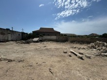 Şüvelan Park kecenden sonra "Dovlet Iqametgahi"nin arxasinda Torpaq, -4