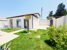 Bakı şəhəri, Mərdəkan qəsəbəsi, həyət evi satılır, 140 m2, 4 otaq, -6