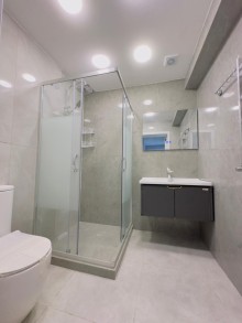 Bakı şəhəri, Mərdəkan qəsəbəsi, həyət evi satılır, 140 m2, 4 otaq, -13