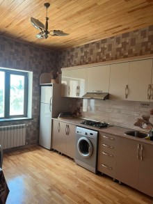 Türkan qəsəbəsində dəniz panoramalı ev satılır. 2 mərtəbəli 5 otaq, -14