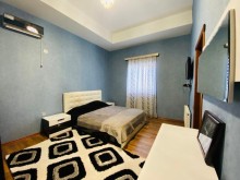 Mərdəkanda həyət evi satılır, 1 mərtəbə, 4 otaq, 170m2, -10