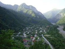 Satılır Torpaq və Ev Qax şəhəri, Qaşqaçay kəndi Sərin Bulaq istirahət mərkəzi, -3