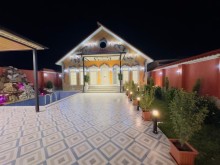 Şüvəlan qəsəbəsində 1 mərtəbəli 4 otaqlı yeni ev satılır, -3