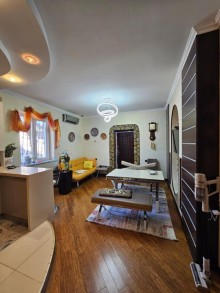 Mərdəkanda geniş torpaq sahəsi olan villa satılır, -5
