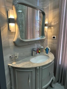Şüvəlan Qəsəbəsində Modern Villa Satılır – 15 Sot Torpaq, 350 Kvadratmetr, -10