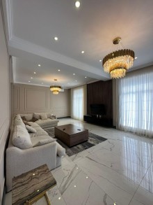 Şüvəlan Qəsəbəsində Modern Villa Satılır – 15 Sot Torpaq, 350 Kvadratmetr, -18