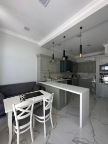 Şüvəlan Qəsəbəsində Modern Villa Satılır – 15 Sot Torpaq, 350 Kvadratmetr, -20
