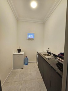 Şüvəlan Park kompleksi yaxınlığında 2 mərtəbəli bağ evi satılır, -8