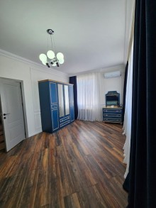 Şüvəlan Park kompleksi yaxınlığında 2 mərtəbəli bağ evi satılır, -16