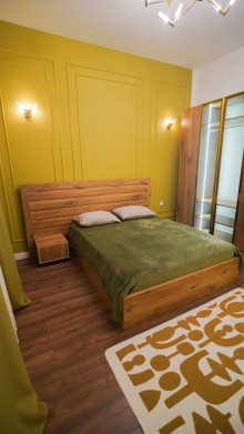Mərdəkanda 1 mərtəbəli, 4 otaqlı modern ev satılır. Bağ evi 5 sot topraqda inşa edilib, -15
