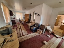 Qobustanda Şıxlar Massivi Satılır Həyət evi, -17