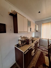 Qobustanda Şıxlar Massivi Satılır Həyət evi, -18
