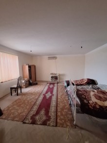 Qobustanda Şıxlar Massivi Satılır Həyət evi, -19