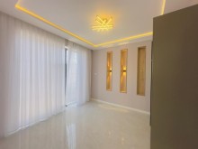 Mərdəkanda yeni tikilmiş gözəl villa satılır. 3 sot torpaq sahəsi, -17