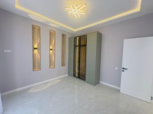Mərdəkanda yeni tikilmiş gözəl villa satılır. 3 sot torpaq sahəsi, -18