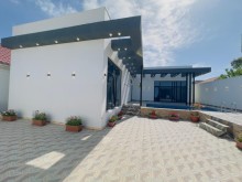 Mərdəkan qəsəbəsində yeni inşa edilmiş modern bağ evi satılır, -2