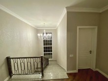 Şüvəlan qəsəbəsi , Qala yolu, bağlar massivində əla təmirli villa satılır, -19