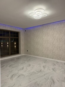 Novxanı bağlarında dənizə yaxın modern ev satılır. Akvaparkdan Diana restoranı istiqamətində, -9