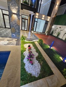 Bakıda 2 mərtəbəli modern ev satılır. Şüvəlan qəsəbəsində 5 otaqlı yeni dacha, -2