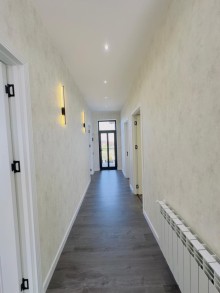 Bakıda 2 mərtəbəli modern ev satılır. Şüvəlan qəsəbəsində 5 otaqlı yeni dacha, -6