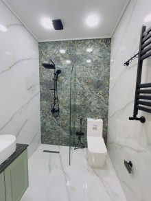 Bakıda 2 mərtəbəli modern ev satılır. Şüvəlan qəsəbəsində 5 otaqlı yeni dacha, -7