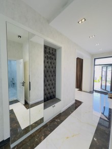 Bakıda 2 mərtəbəli modern ev satılır. Şüvəlan qəsəbəsində 5 otaqlı yeni dacha, -8