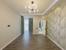 Bakıda 2 mərtəbəli modern ev satılır. Şüvəlan qəsəbəsində 5 otaqlı yeni dacha, -11