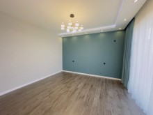 Bakıda 2 mərtəbəli modern ev satılır. Şüvəlan qəsəbəsində 5 otaqlı yeni dacha, -12